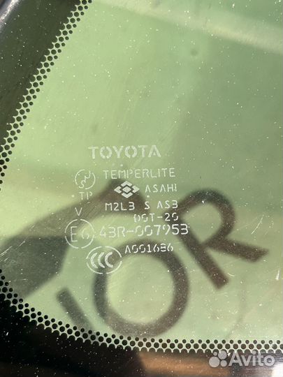 Форточка задняя правая toyota rav 4 xa20