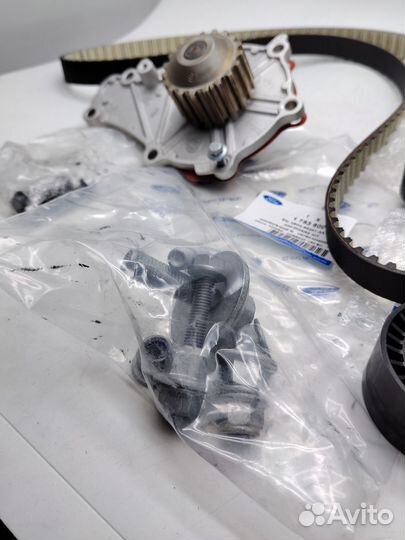 Водяной Насос И Комплект Зубчатого Ремня