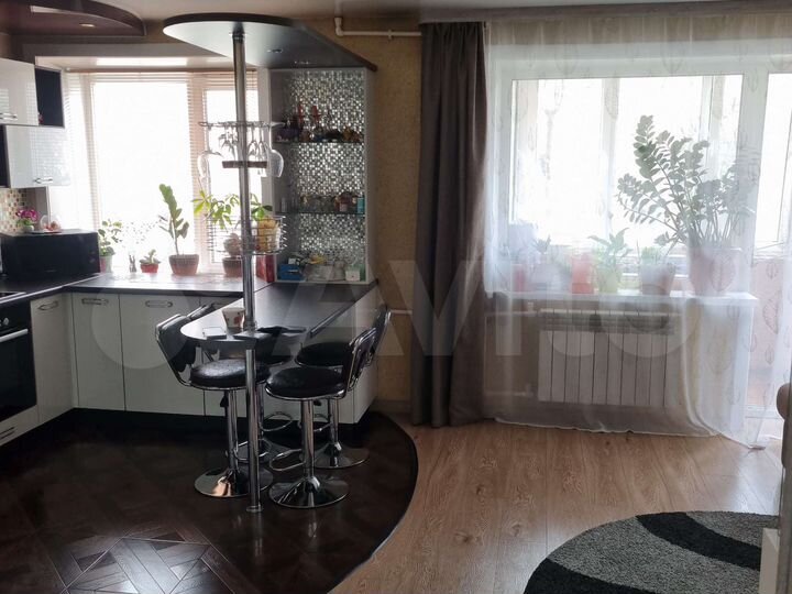 3-к. квартира, 63,8 м², 2/5 эт.