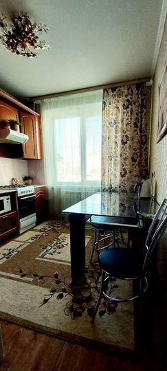 2-к. квартира, 65 м², 1/2 эт.