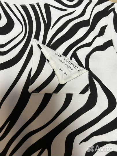 Свитшот INC женский