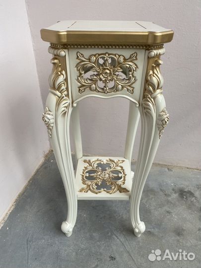 Подцветочник