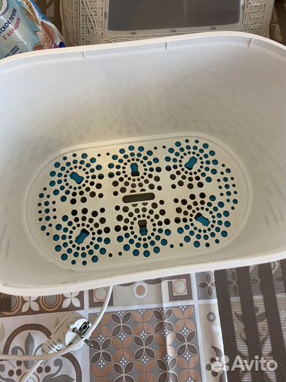 Два стерилизатора для бутылочек