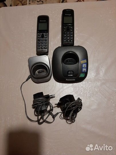 Panasonic радиотелефон на 2 трубки
