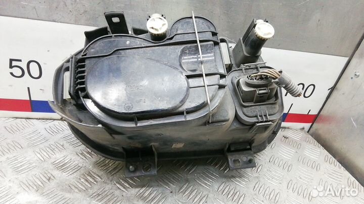 Фара Volkswagen Golf 4 (1997-2005)