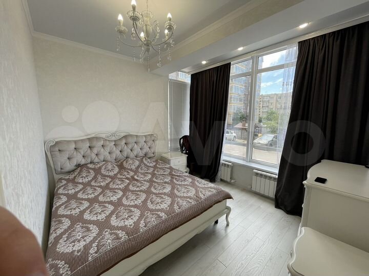 2-к. квартира, 64 м², 1/9 эт.