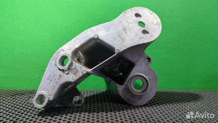 Кронштейн стабилизатора Audi A6 C6 (S6,RS6) 2006