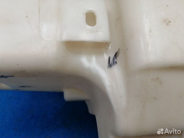 Бачок омывателя 85355-50080 Lexus LS