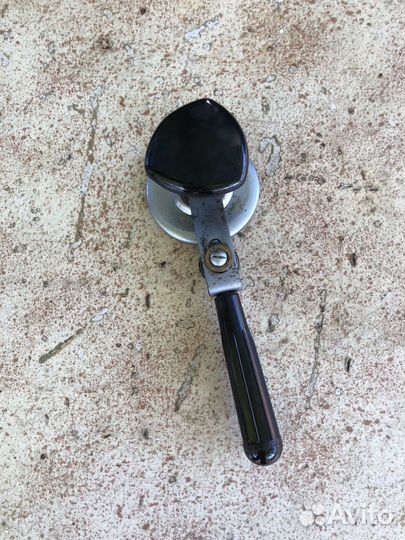 Закаточная машинка для жестяных банок