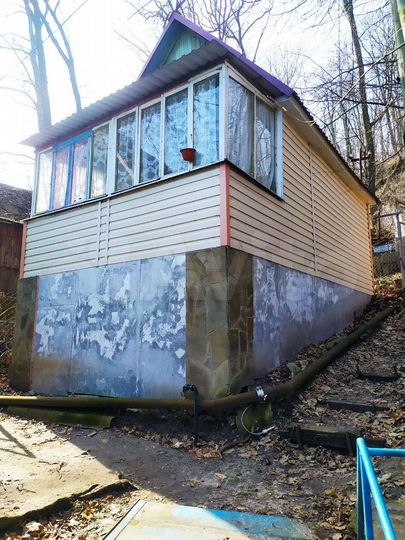 Дом 30 м² на участке 1,5 сот.