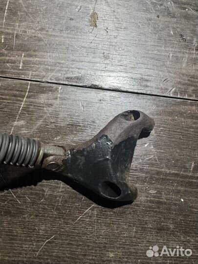 Кронштейн левой подножки Harley-Davidson XL883 12г