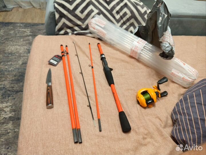 Кастинговый спиннинг с катушкой