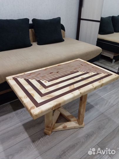 Зеркало в деревянной раме (искуственное с