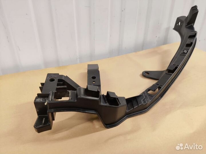 Левый кронштейн фары Honda Civic 9 5D