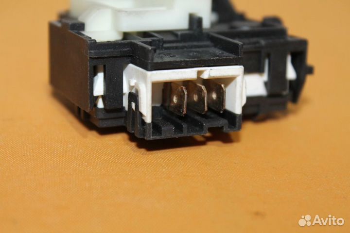 Устройство блокировки люка Electrolux 1084765013 б