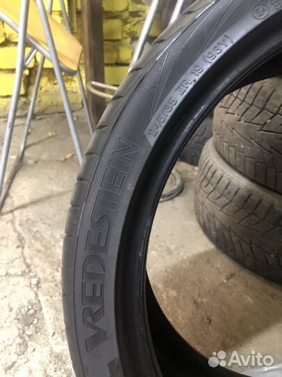 Vredestein Ultrac Vorti 245/35 R19
