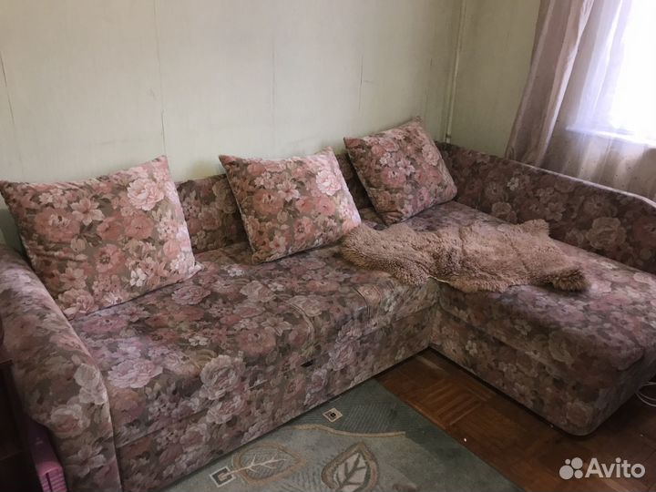 Угловой диван б/у