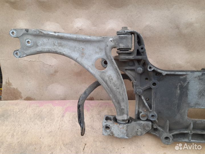 Передняя балка на Volkswagen Passat b6