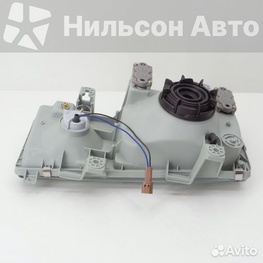 Фара nissan diesel, правая, TYC