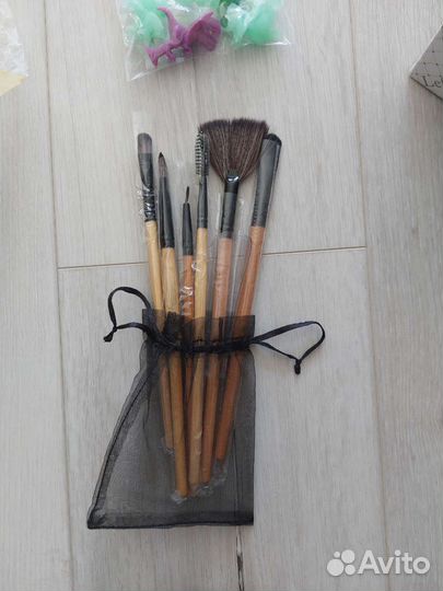 Кисти для макияжа