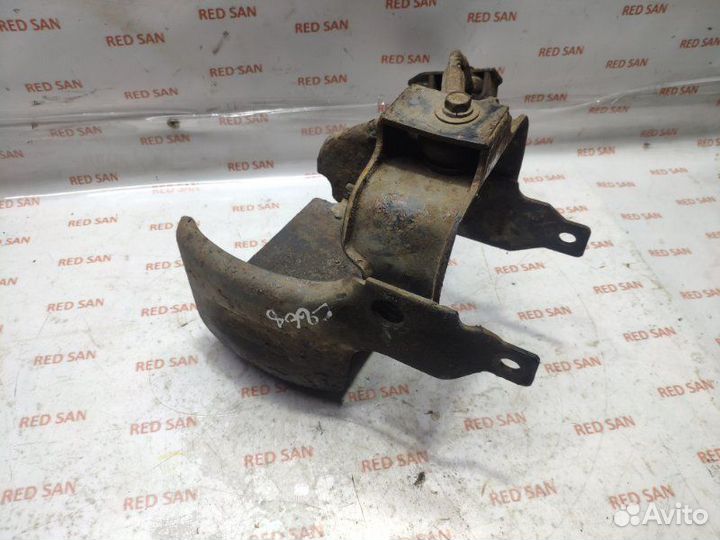 Кронштейн АКПП Mitsubishi Pajero 3 V78W 4M41 2006