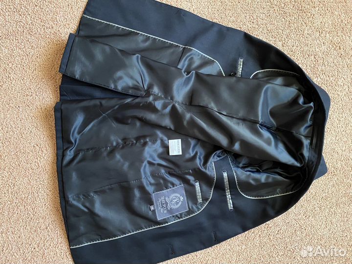 Костюм новый