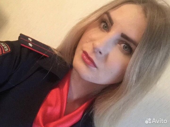 Юрист адвокат капитан полиции консультация