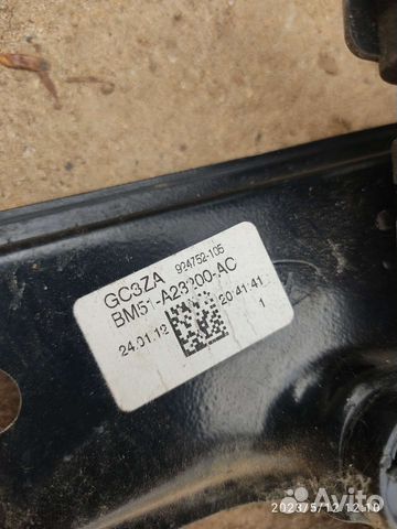 Стеклоподъемник передний правый Ford Focus 3