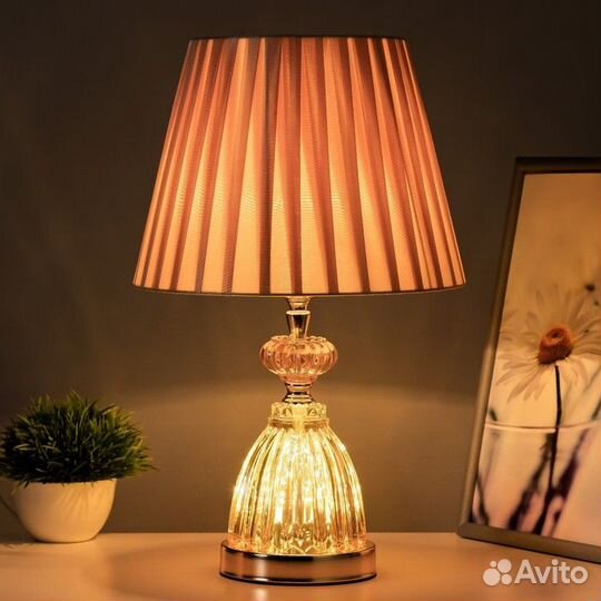 Лампа настольная с подсветкой 'Яна' 1x60Вт E27 зол