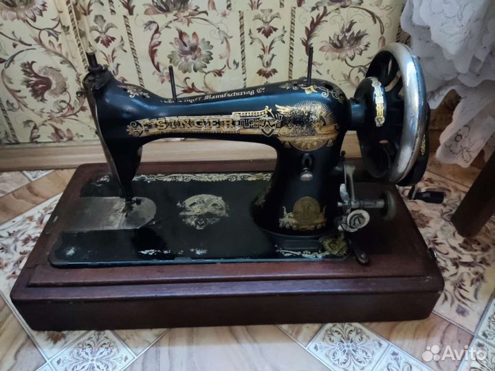 Швейная машинка singer