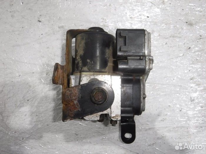 Блок ABS (насос) Kia Sportage 2 JE KM