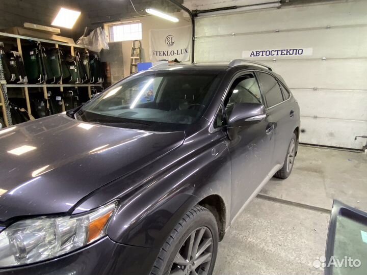 Лобовое стекло lexus RX350