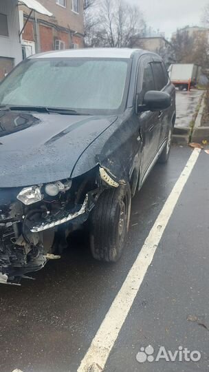 Mitsubishi outlander 3