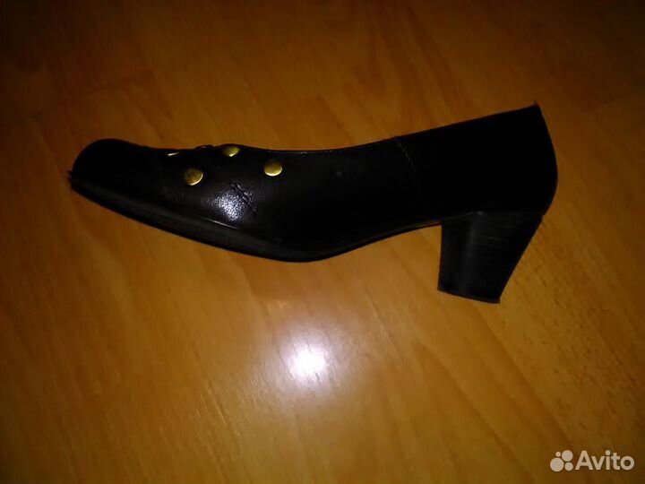 Женская обувь