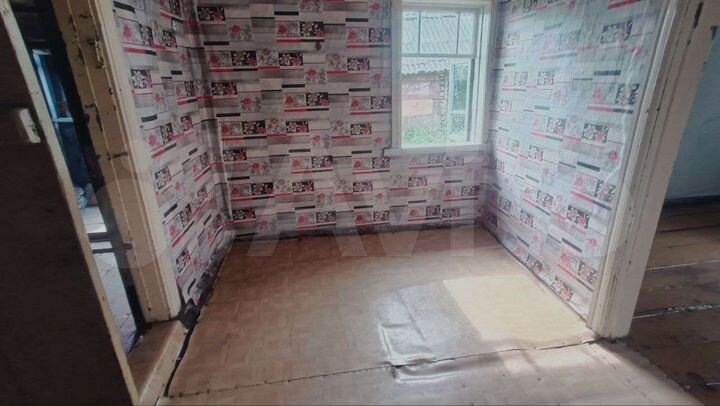 Дом 23,3 м² на участке 8 сот.