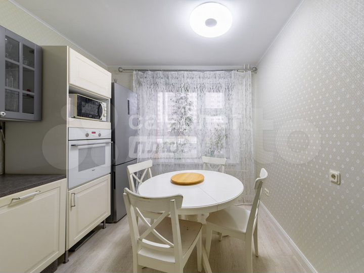 2-к. квартира, 58,8 м², 1/17 эт.