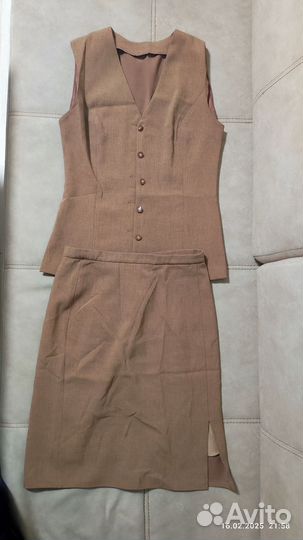 Костюм женский с жилеткой