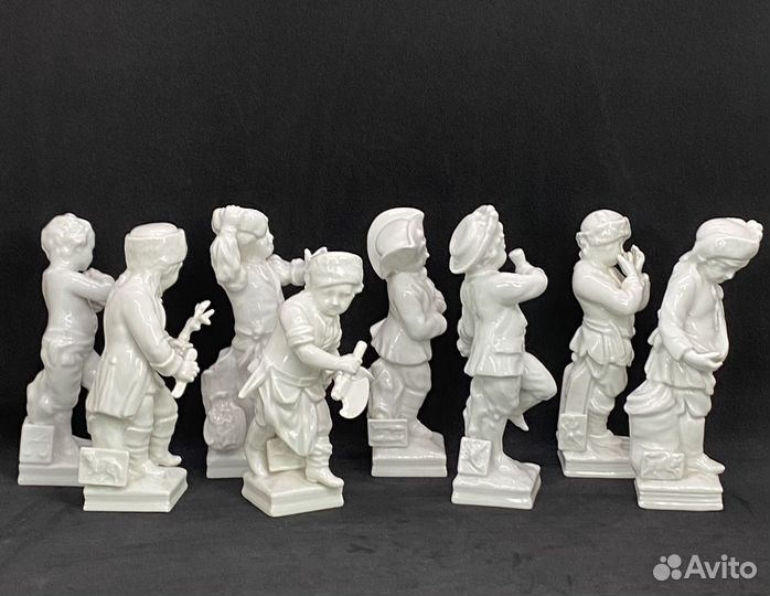 Набор фарфоровых статуэток знаков Зодиака KPM