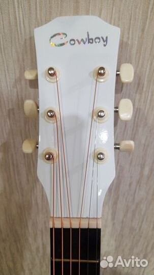 Новая акустическая гитара