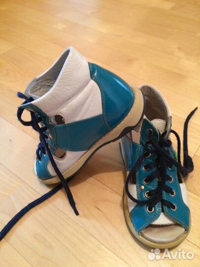 Продам ортопедические босоножки