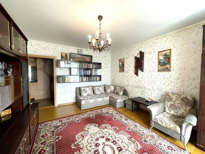 2-к. квартира, 54 м², 2/3 эт.