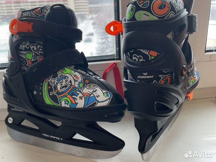 Коньки хоккейные