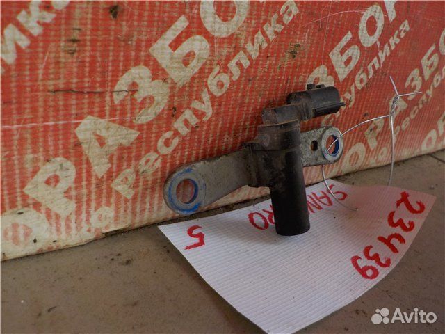 Датчик положения коленчатого вала Renault Sandero