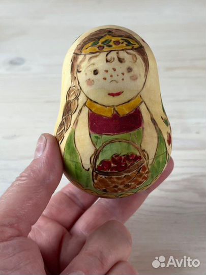 Новая музыкальная неваляшка из дерева