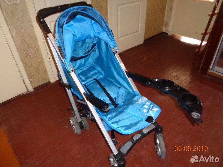 Коляска складная DA81 голубой