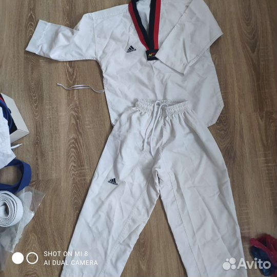Добок для тхэквондо 140 adidas бу