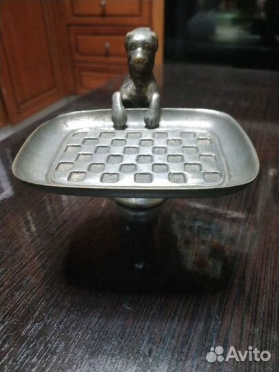 Статуэтка собаки