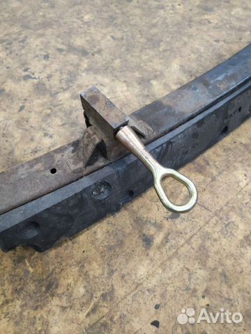 Усилитель бампера Додж Гранд караван Вояджер 4