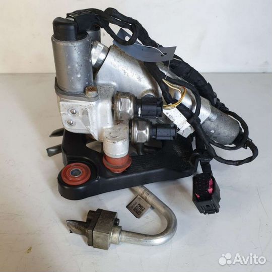 Блок клапанов гидроподвески 7184787 BMW 5 F10/F11/GTF07 4.4 Бензин