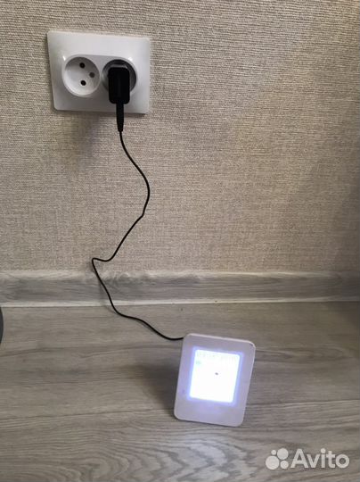 Фоторамка-USB-разветвитель с зарядкой